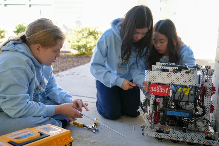 Robotics - Top - 4